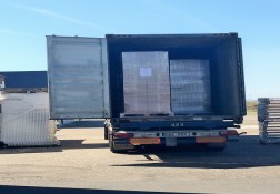 Chargement et Cargaison du Matériel Électoral 
